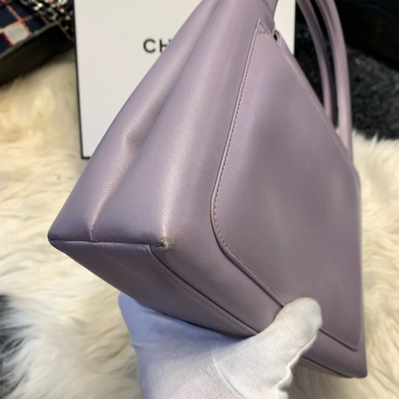❌SOLD❌CHANEL vintage lavender purple leather top handle Kelly bag - Picture 6 of 10